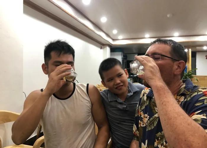 Tuan Chau - - Gialong Minihotel Khách sạn Hạ Long